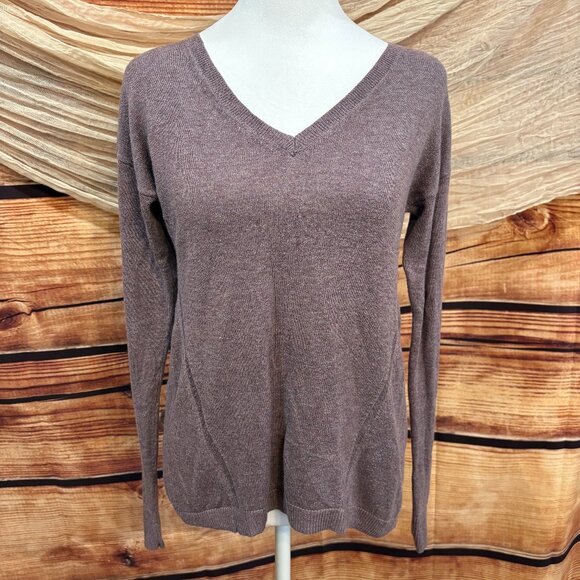 The Limited Womens Violet Long Sleeve Tight Knit Lightweight Sweater Size XS - Picture 1 of 11